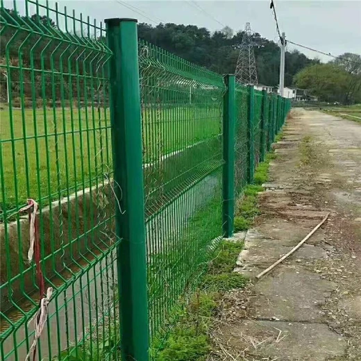 別墅區(qū)桃型立柱護(hù)欄網(wǎng)折彎型護(hù)欄網(wǎng)小區(qū)綠化帶防護(hù)柵欄金屬圍網(wǎng)