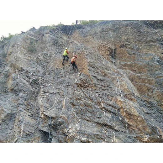 四川主動(dòng)邊坡防護網(wǎng)測量施工防落石鋼絲繩護坡網(wǎng)施工公路防護網(wǎng)