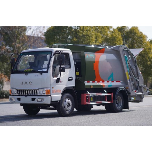 江淮5.8方藍(lán)牌壓縮式垃圾車C證可開