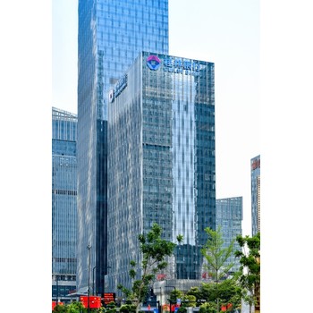 大型樓頂發(fā)光字哪家好？?