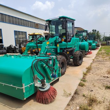 合肥道路清掃車掃路機(jī)，魯裝路面清掃機(jī)廠價(jià)供應(yīng)