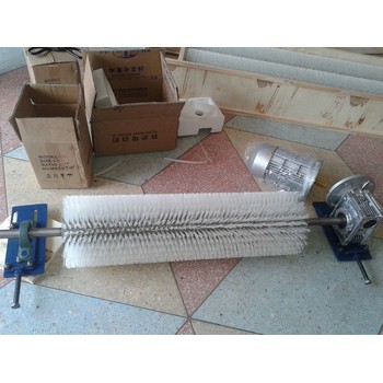 內(nèi)蒙B1000電動(dòng)滾刷式清掃器