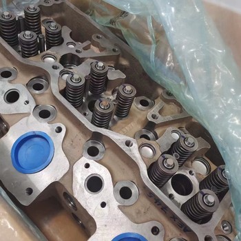 ISX15氣門室蓋4059375新疆修井機康明斯3104391氣門蓋