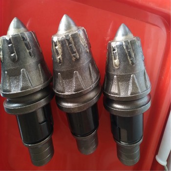3060旋挖機(jī)打樁合金條豆截齒風(fēng)化巖硬巖耐磨層子彈頭圓方座加長肥