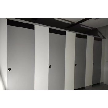 孟津公共衛(wèi)生間隔斷板學(xué)校廁所隔斷抗倍特板淋浴PVC防水隔斷門