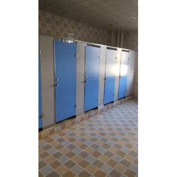 鄭州衛(wèi)生間隔斷學(xué)校廁所隔斷板抗倍特工廠隔板浴室隔板防水PVC