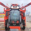 華璽玉米噴藥機(jī)廠家玉米打藥機(jī)自走式高駕噴桿噴霧機(jī)