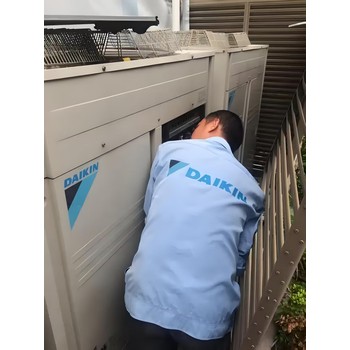 望京中央空調(diào)維修（清洗、加氟）24H在線