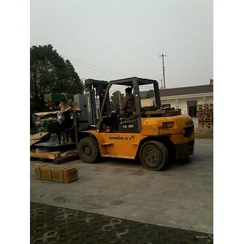 上海楊浦區(qū)叉車出租廣告牌安裝周家嘴路25噸吊車出租