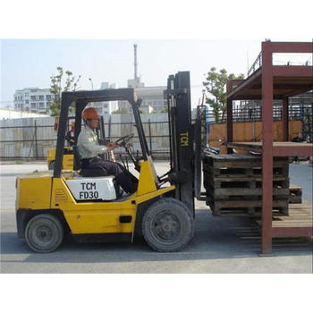 上海市閘北區(qū)叉車出租機(jī)器上樓安裝場(chǎng)中路25噸吊車出租