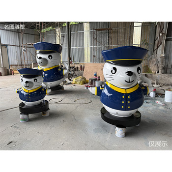 南?？ㄍê１袼芎Ｑ笾黝}玻璃鋼雕塑