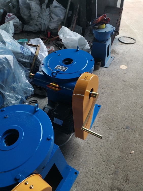 89768400-2.jpg@750w_750h_90Q