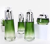 廣州白云區(qū)化妝品瓶烤漆加工廠，廣州白云區(qū)玻璃瓶絲印燙金加工廠