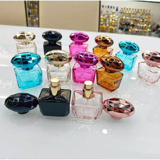 廠家定做加工化妝品香水瓶