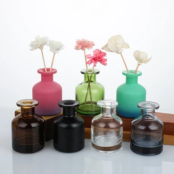 廣州香薰玻璃瓶生產(chǎn)廠家，廣州香薰分裝瓶定制廠家