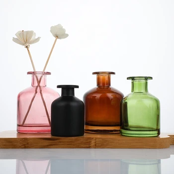 廣州香薰玻璃瓶生產(chǎn)廠家，廣州香薰分裝瓶定制廠家