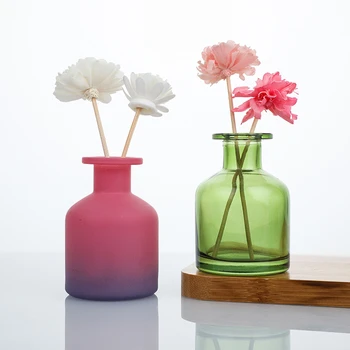 廣州香薰玻璃瓶生產(chǎn)廠家，廣州香薰分裝瓶定制廠家