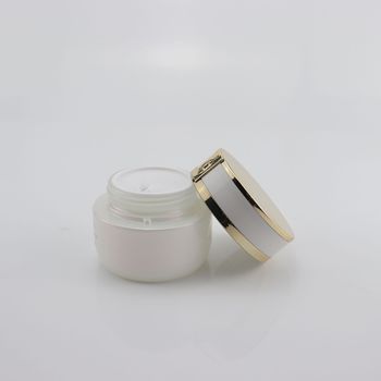 玻璃瓶噴涂廠，化妝品套裝瓶噴涂廠