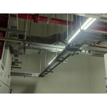 天津薊縣電纜橋架空氣型母線槽品質(zhì)好濟(jì)南雄天電氣