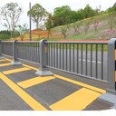 佛山市灰黑色道路安全護(hù)欄非機(jī)隔離防撞欄桿