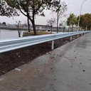 江門鄉(xiāng)道防撞波形護(hù)欄板安全隔離設(shè)施防止車輛沖撞