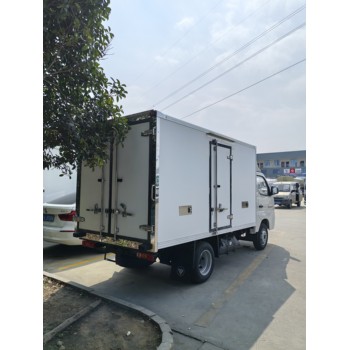 邵陽蔬菜冷飲肉類配送車?yán)洳剀嚹睦镔I