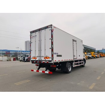晉城江淮德沃斯6米8冷藏車(chē)?yán)洳剀?chē)廠家