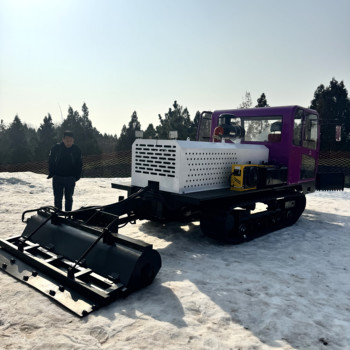 小型履帶式壓雪車多功能雪地道路360度整平壓雪機