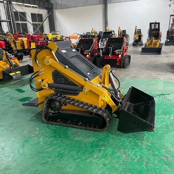 多功能小型滑移小鏟車迷你四驅(qū)滑移裝載機(jī)矮棚養(yǎng)殖垃圾場(chǎng)滑移鏟車