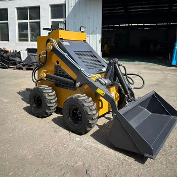 外貿(mào)小型滑移裝載機(jī)工地搬運(yùn)進(jìn)隧道裝載機(jī)清理垃圾農(nóng)用滑移小鏟車
