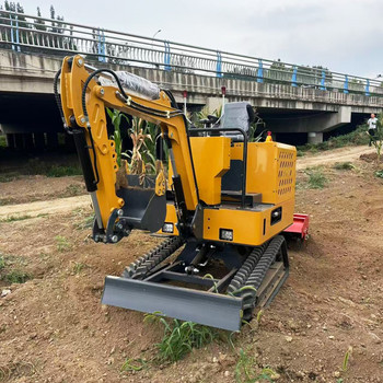 小型挖掘旋耕一體機(jī)農(nóng)場果園挖土松土除草播種多功能小挖機(jī)耕地機(jī)