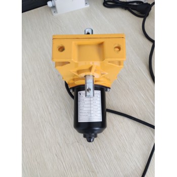 大棚放風(fēng)機，電動卷膜器