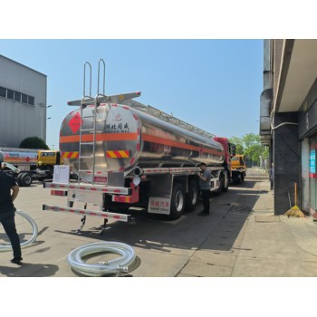 衡水東風錦程15噸運油車現車供應