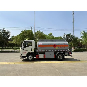 許昌江淮駿鈴8噸加油車批發價