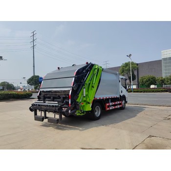 諸城東風(fēng)天錦掛桶式垃圾車價(jià)格優(yōu)惠