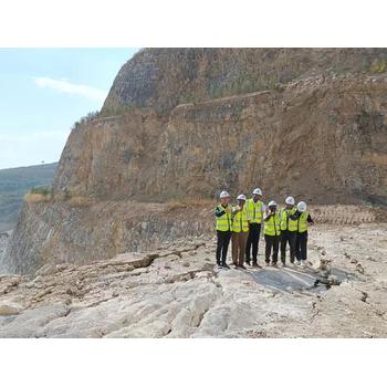 河北衡水露天礦山開采氣體爆破設(shè)備廠家