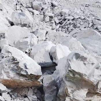 青海黃南露天礦山化碳一次性爆破管