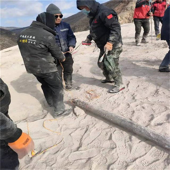 青海黃南露天礦山化碳一次性爆破管