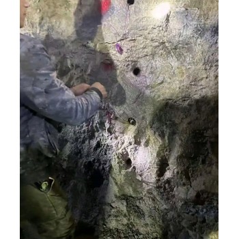 赤峰二氧化碳液態(tài)爆破批發(fā)價(jià)格