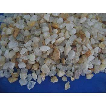 水過濾石英砂墊層10-15公分有助于水質(zhì)除雜循環(huán)利用
