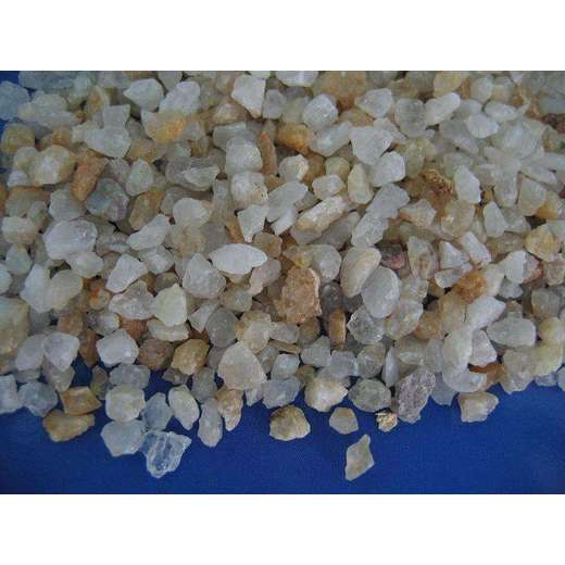水過濾石英砂墊層10-15公分有助于水質(zhì)除雜循環(huán)利用