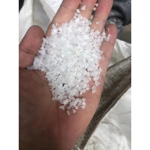 工業(yè)石英砂品質(zhì)好硬度大歡迎咨詢