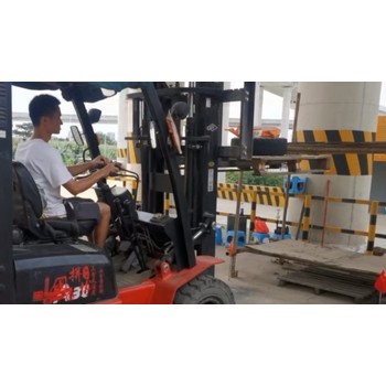 廣州白云區(qū)考叉車證多少錢