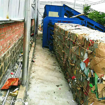 河北唐山海港區(qū)臥式120噸廢紙板液壓打包機塑料瓶壓包機