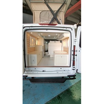 江鈴福順短軸低頂帶內(nèi)外雙升頂4-6座宿營車