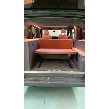 可下地庫價格十幾個以內(nèi)的江鈴福順升頂宿營車