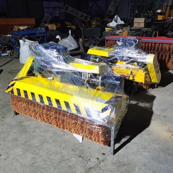 大型掃雪機內蒙融雪劑撒布機廠家