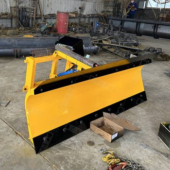除雪設備生產廠家叉車推雪鏟廠家電話