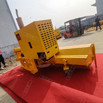 小型除雪車(chē)價(jià)格融雪劑撒布機(jī)廠(chǎng)家