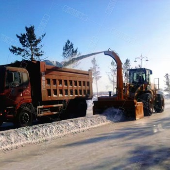 小型掃雪機(jī)除雪設(shè)備檢查除雪設(shè)備